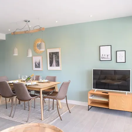 Апартаменты Modern & Familyfriendly 3 Bedroom In Mijas Costa - Vitta Nature